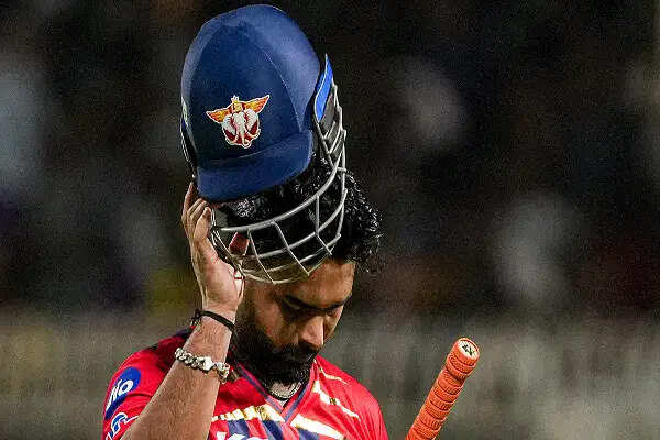 ऋषभ पंत ने लखनऊ सुपर जायंट्स की कप्तानी छोड़ी, टीम का प्रदर्शन रहा निराशाजनक