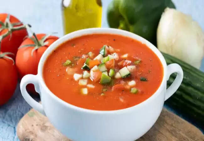 स्वादिष्ट और सेहतमंद टोमैटो सूप बनाने की सरल विधि