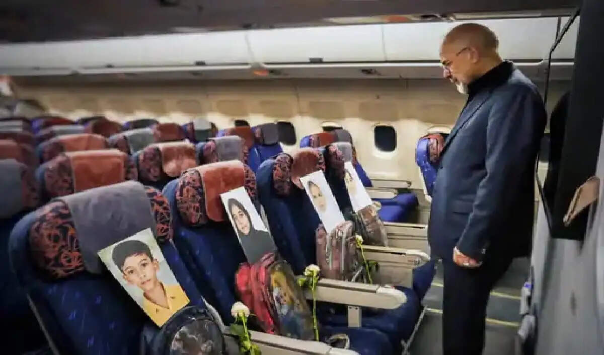 ईरान और अमेरिका के बीच पाकिस्तान में वार्ता: गालिबाफ का बयान