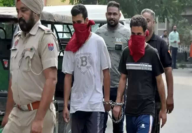 पंजाब में स्वतंत्रता दिवस से पहले दो पाकिस्तानी आतंकियों की गिरफ्तारी