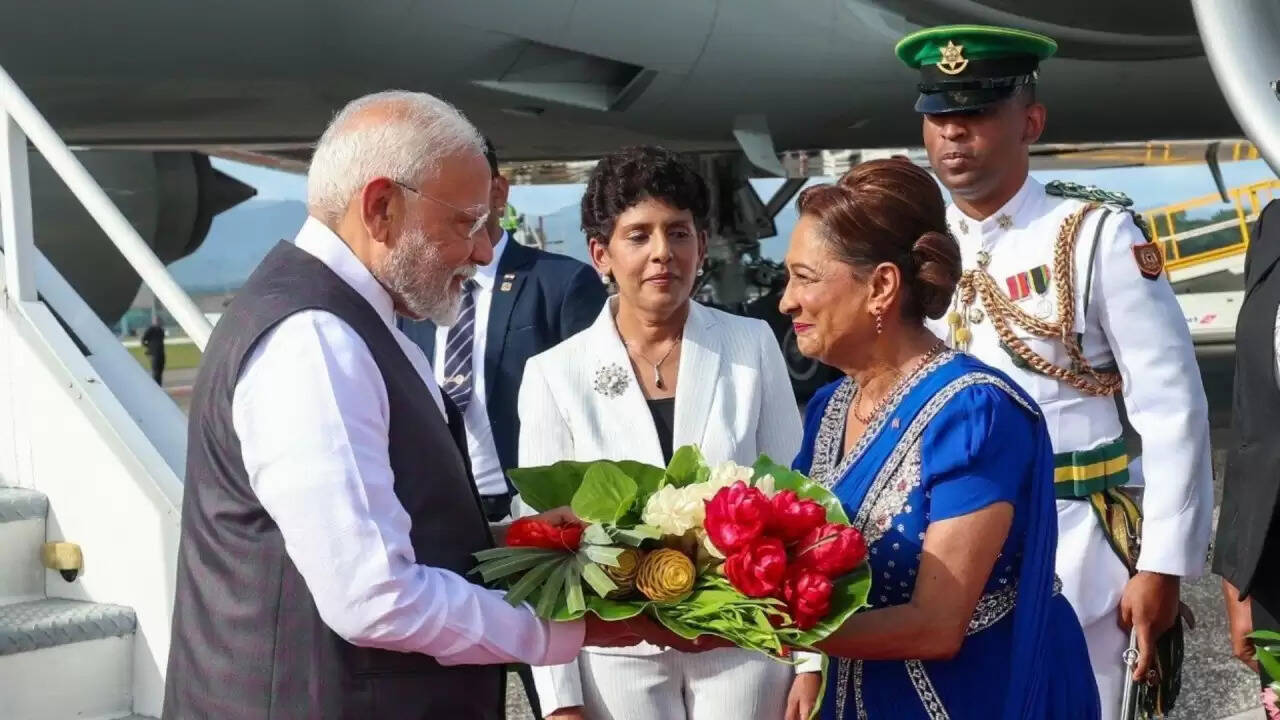 PM मोदी का त्रिनिडाड दौरा: कमला पर्साद-बिसेसर को 'बिहार की बेटी' कहकर किया सम्मानित