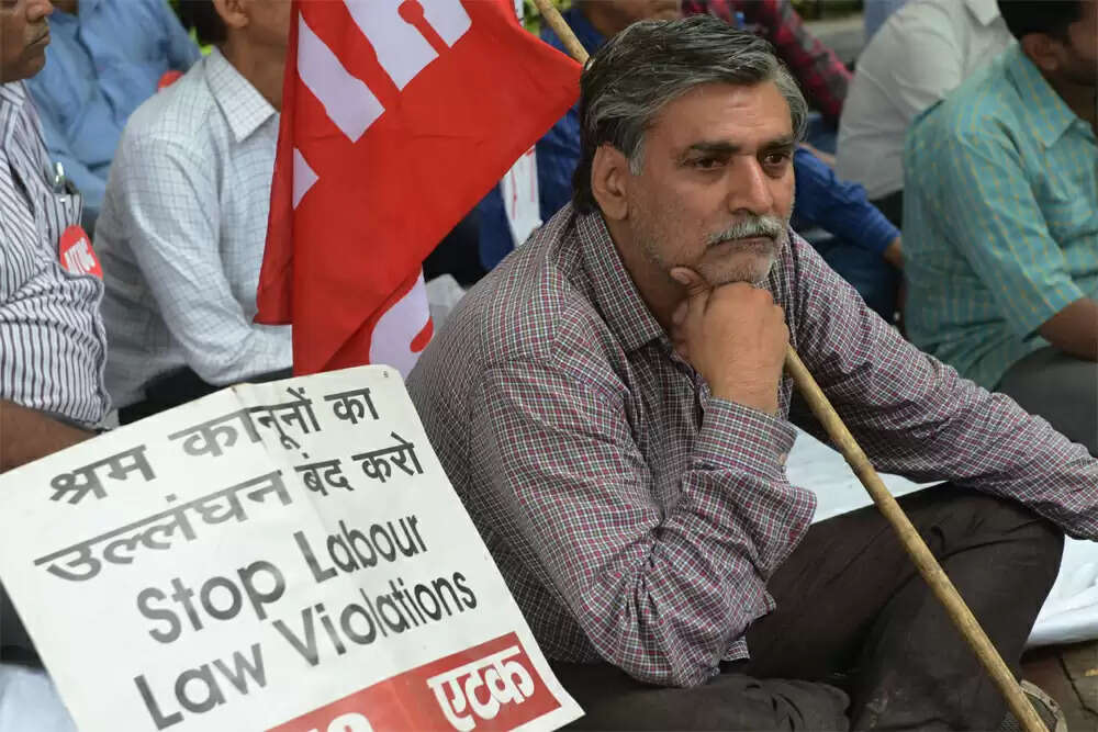 सरकारी श्रम संहिताओं के खिलाफ ट्रेड यूनियनों का संघर्ष: क्या प्रभावी होगा?
