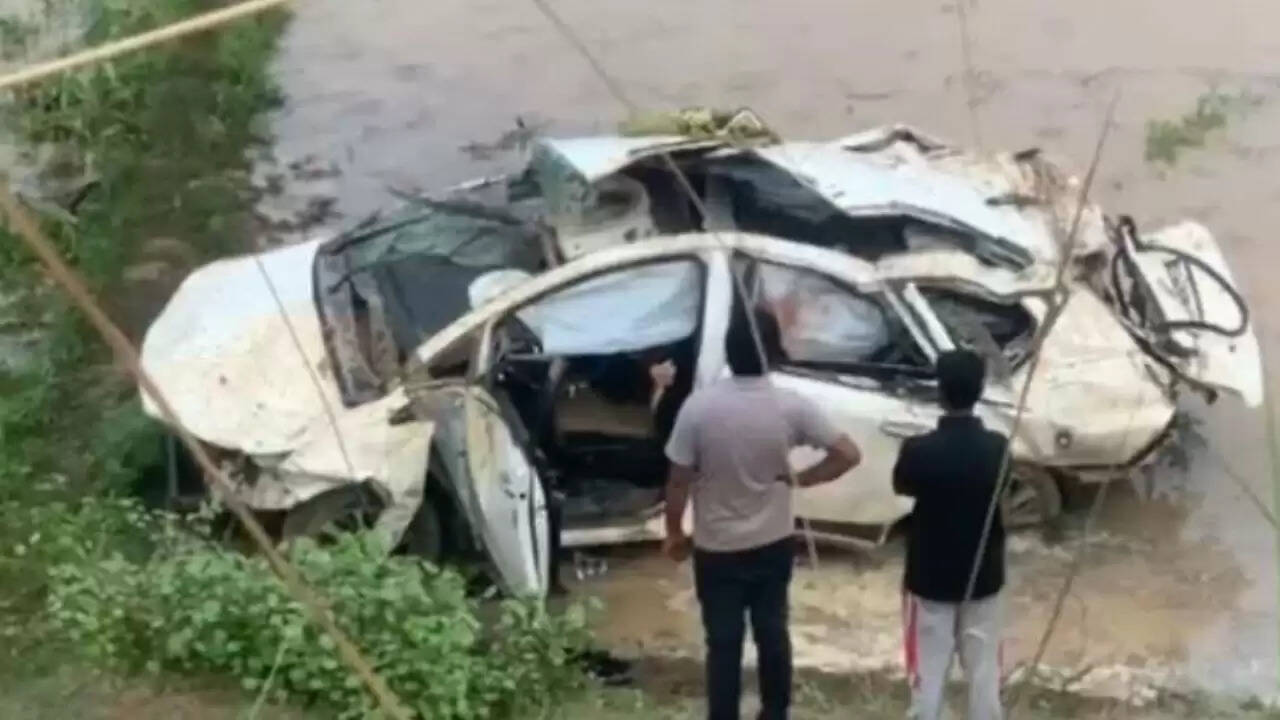 मुजफ्फरनगर में दर्दनाक सड़क हादसा, चार की मौत
