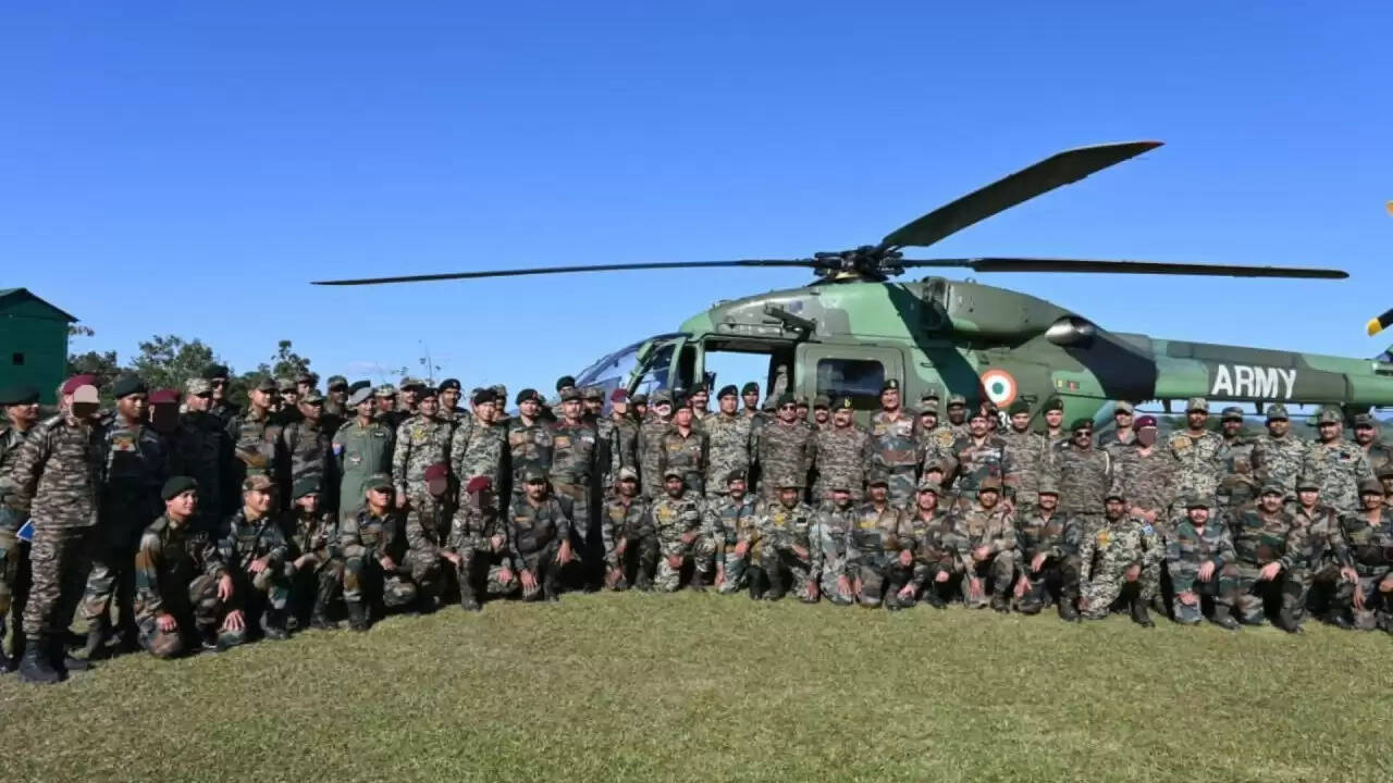 भारत ने बांग्लादेश की राजनीतिक अस्थिरता के बीच सीमा सुरक्षा को बढ़ाया