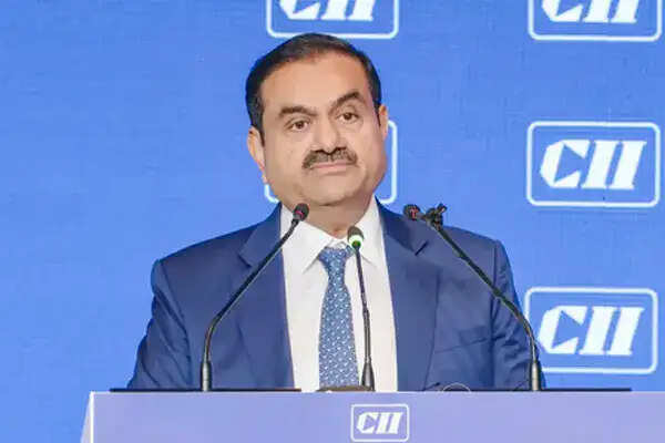 गौतम अदाणी ने एआई के प्रभाव पर की चर्चा, ऊर्जा खपत में होगी वृद्धि