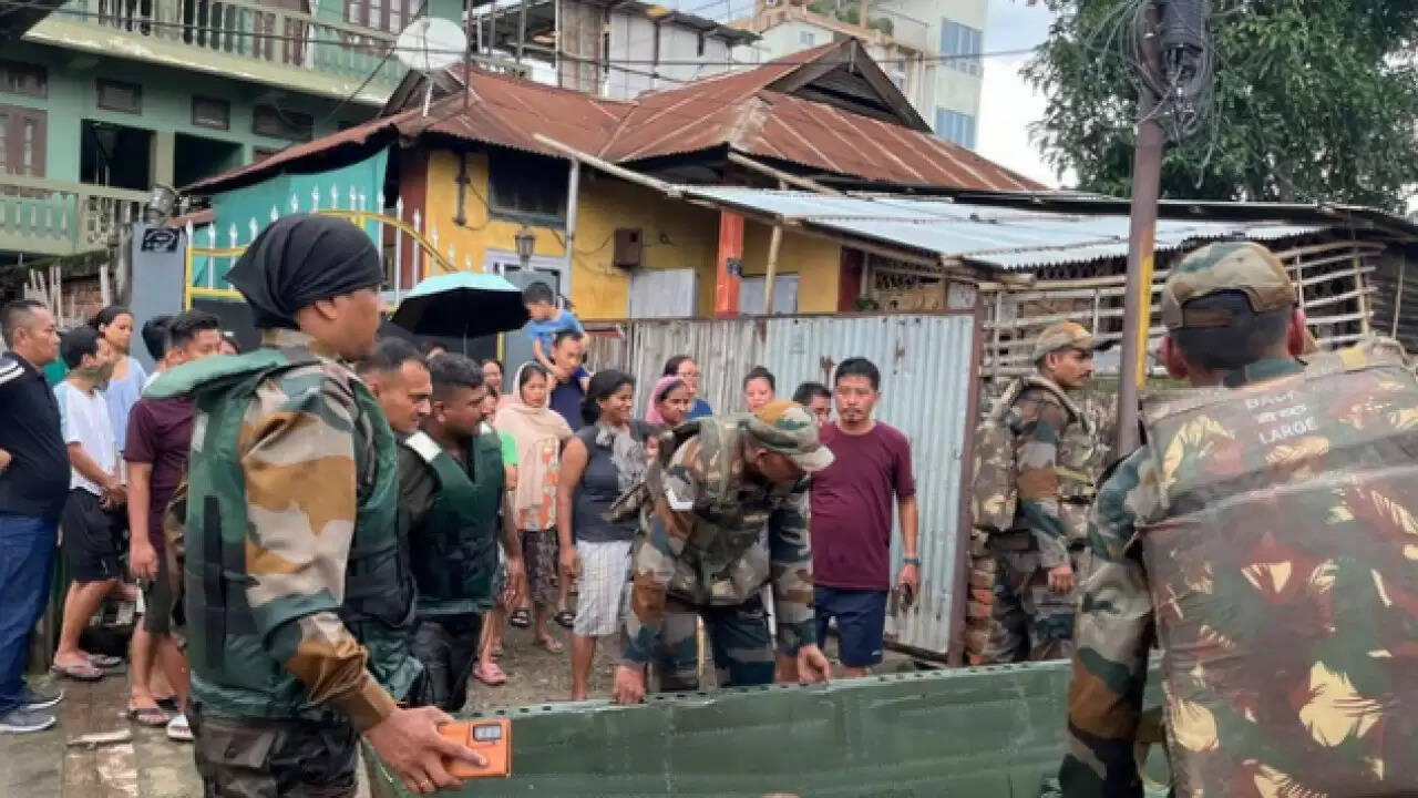 भारतीय सेना का 'ऑपरेशन जल राहत 2' बाढ़ प्रभावित क्षेत्रों में सहायता