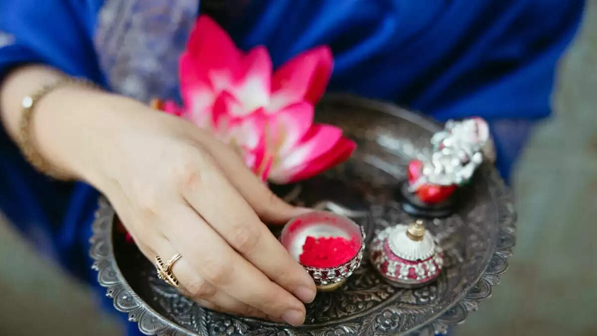 आषाढ़ अमावस्या 2025: धन और समृद्धि के लिए 5 प्रभावशाली उपाय