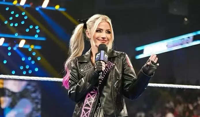 एलेक्सा ब्लिस की चौंकाने वाली हार: WWE SmackDown में लहूलुहान हुईं