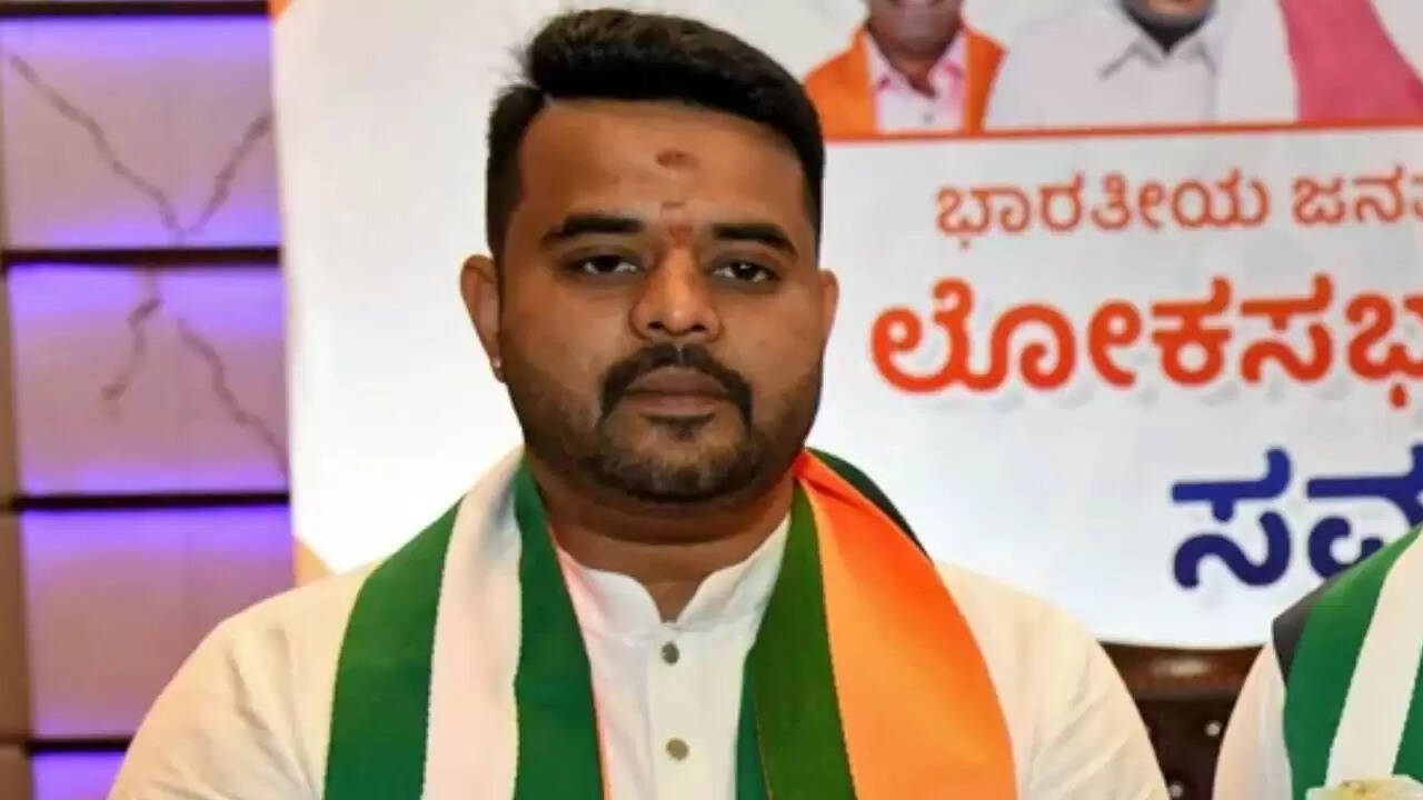 पूर्व सांसद प्रज्वल रेवन्ना को रेप मामले में मिली आजीवन कारावास की सजा