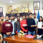 इंडिपेंडेंट यूथ फ्रंट ने वीसी को ज्ञापन सौंपा, भगत सिंह की प्रतिमा की मांग