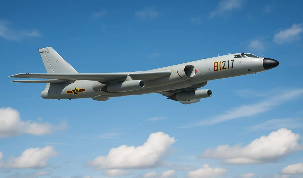 चीन ने पारासेल द्वीप पर एच-6 बमवर्षक तैनात किए, क्षेत्रीय सुरक्षा सम्मेलन से पहले शक्ति प्रदर्शन