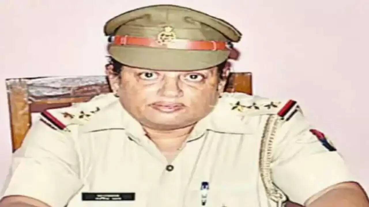 उत्तर प्रदेश की महिला इंस्पेक्टर पर भ्रष्टाचार के गंभीर आरोप: 10.59 करोड़ की संपत्ति का खुलासा