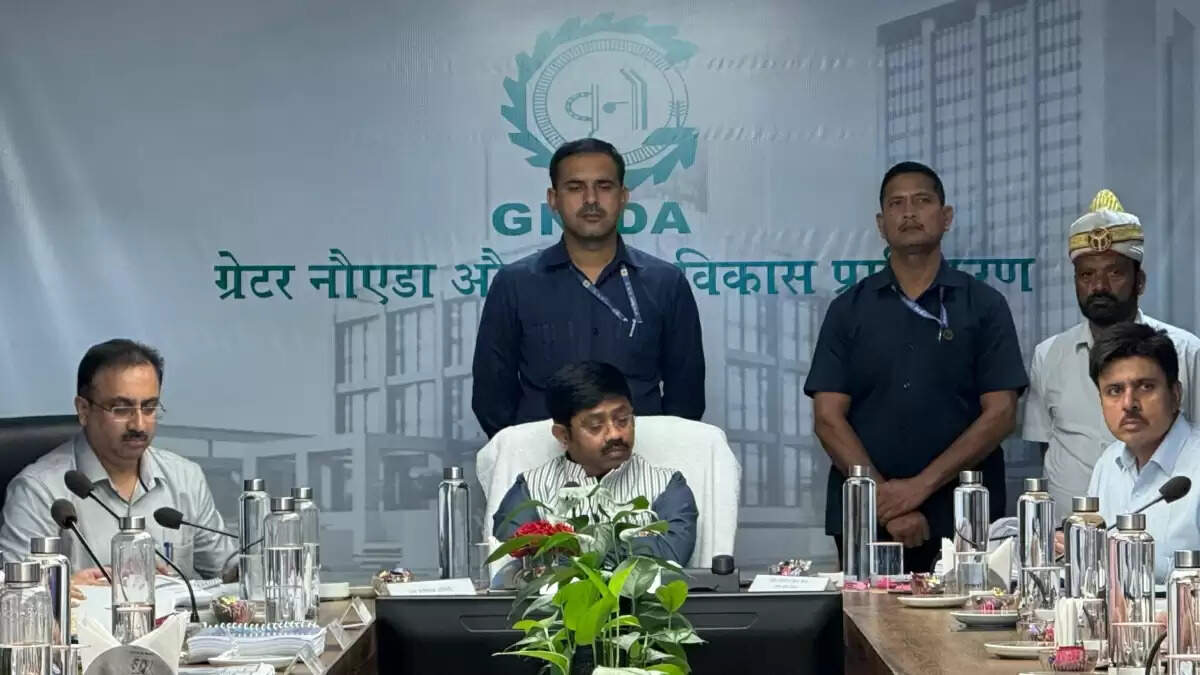 ग्रेटर नोएडा में आवंटियों की समस्याओं पर मंत्री नंद गोपाल गुप्ता का सख्त रुख