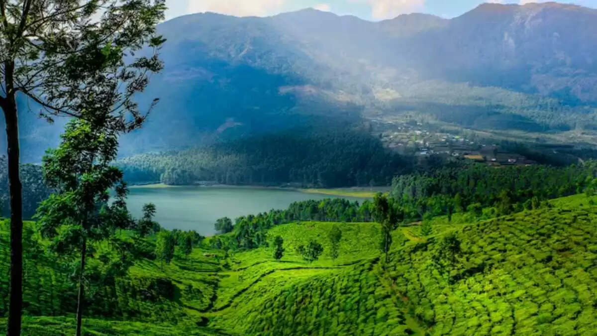 अगस्त में घूमने के लिए बेहतरीन 5 स्थान