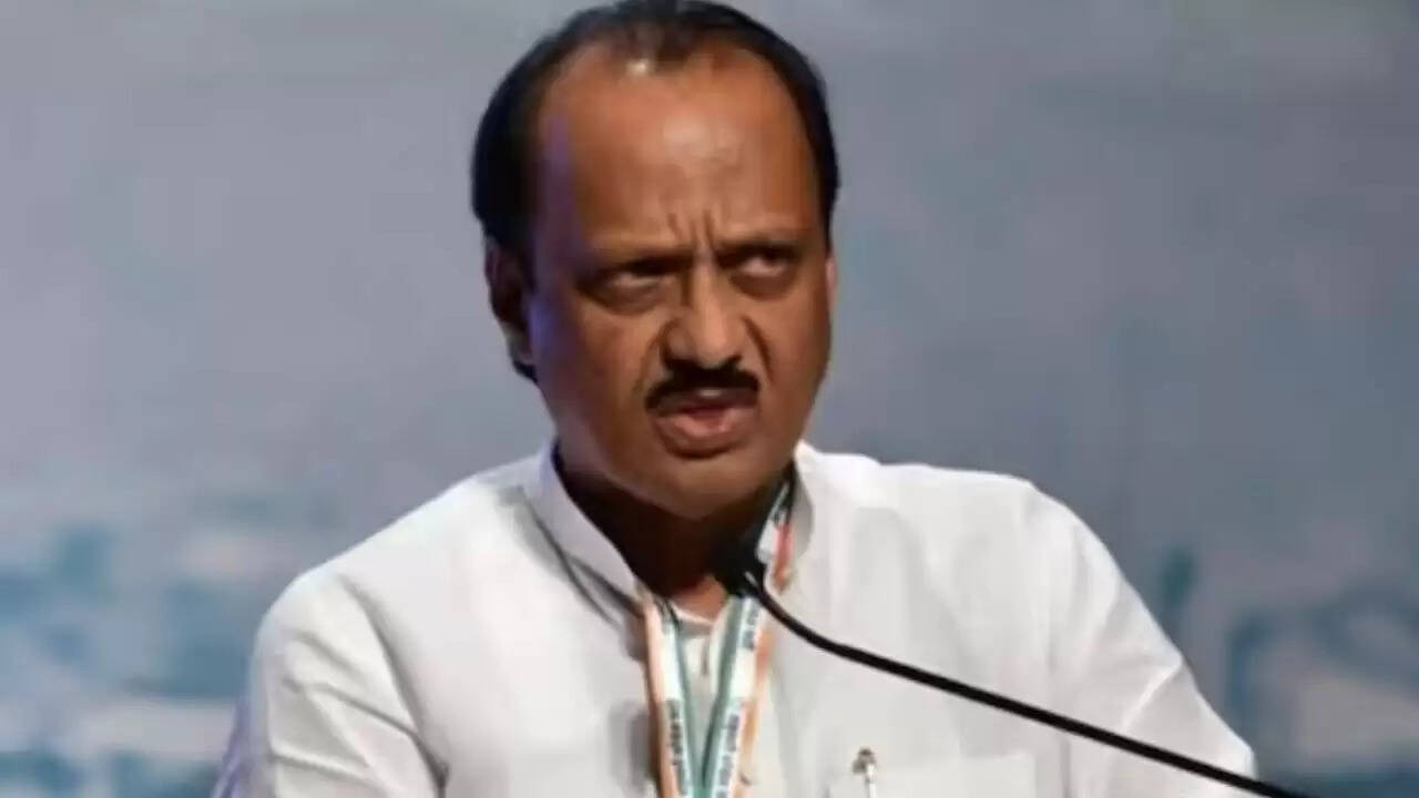 Maharashtra में Meat Shops पर बैन: अजित पवार का विरोध और अल्पसंख्यक समुदाय का विश्वास