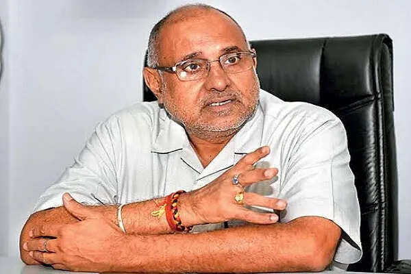प्रधानमंत्री मोदी ने आर.एस.एस. की 100वीं वर्षगांठ पर विशेष सिक्का और डाक टिकट जारी किया