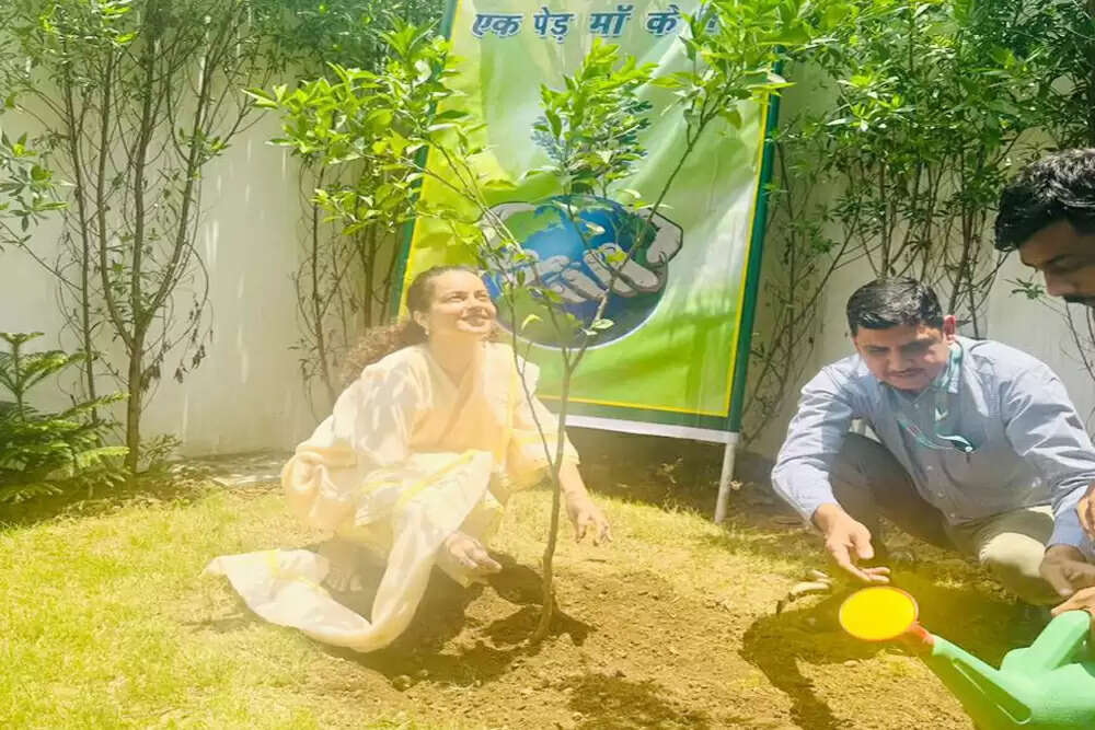 कंगना रनौत ने विश्व पर्यावरण दिवस पर पौधरोपण अभियान में भाग लिया