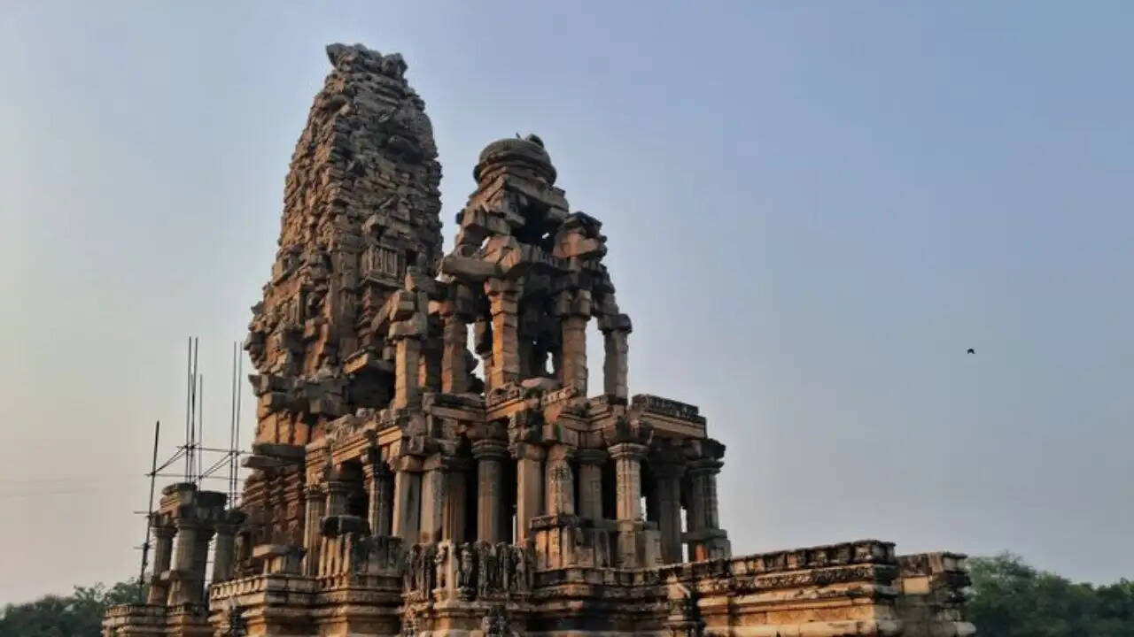 ककनमठ मंदिर: मध्य प्रदेश का रहस्यमयी शिवालय और इसकी अद्भुत वास्तुकला
