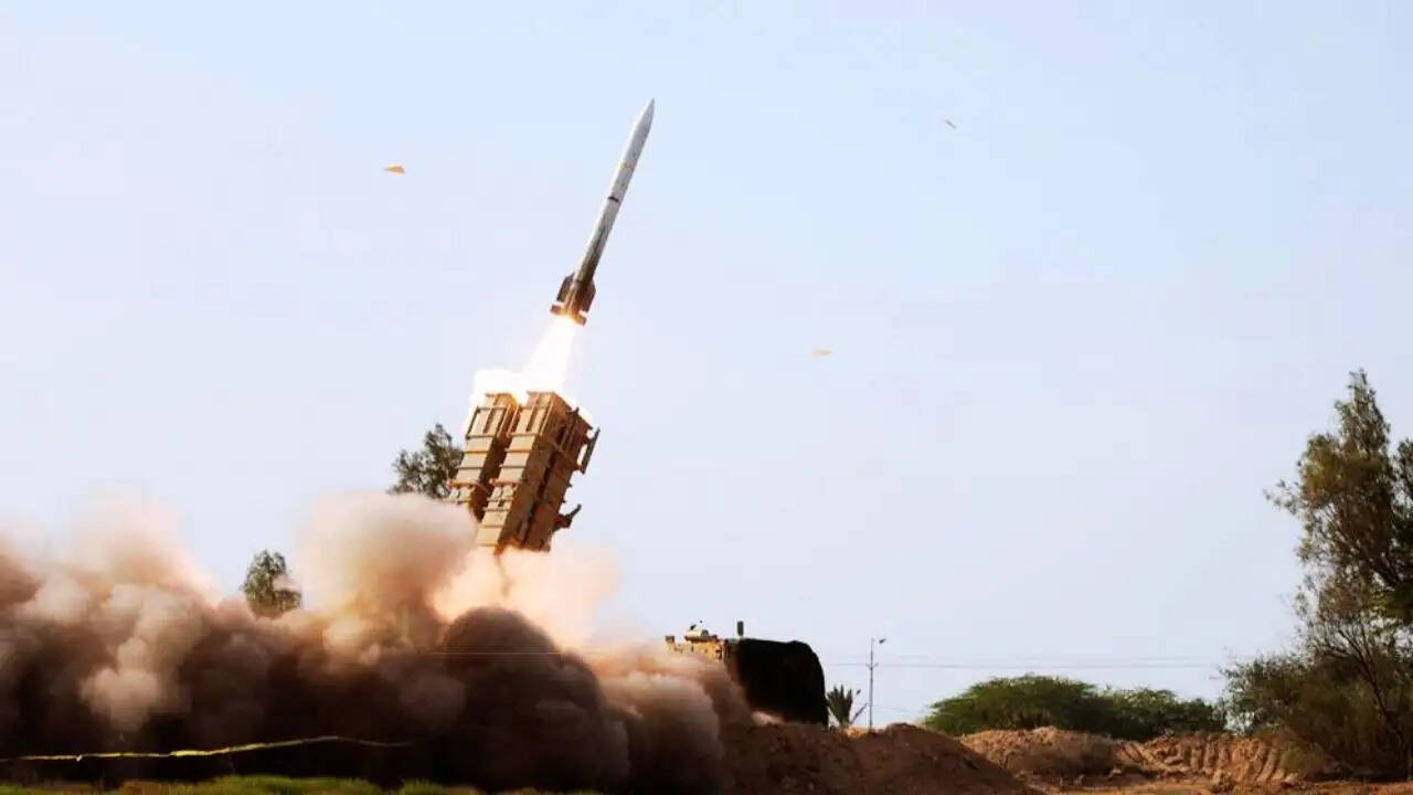 ईरान की सैन्य ताकत: अमेरिका के खिलाफ 40% ड्रोन और 60% मिसाइल लॉन्चर सक्रिय