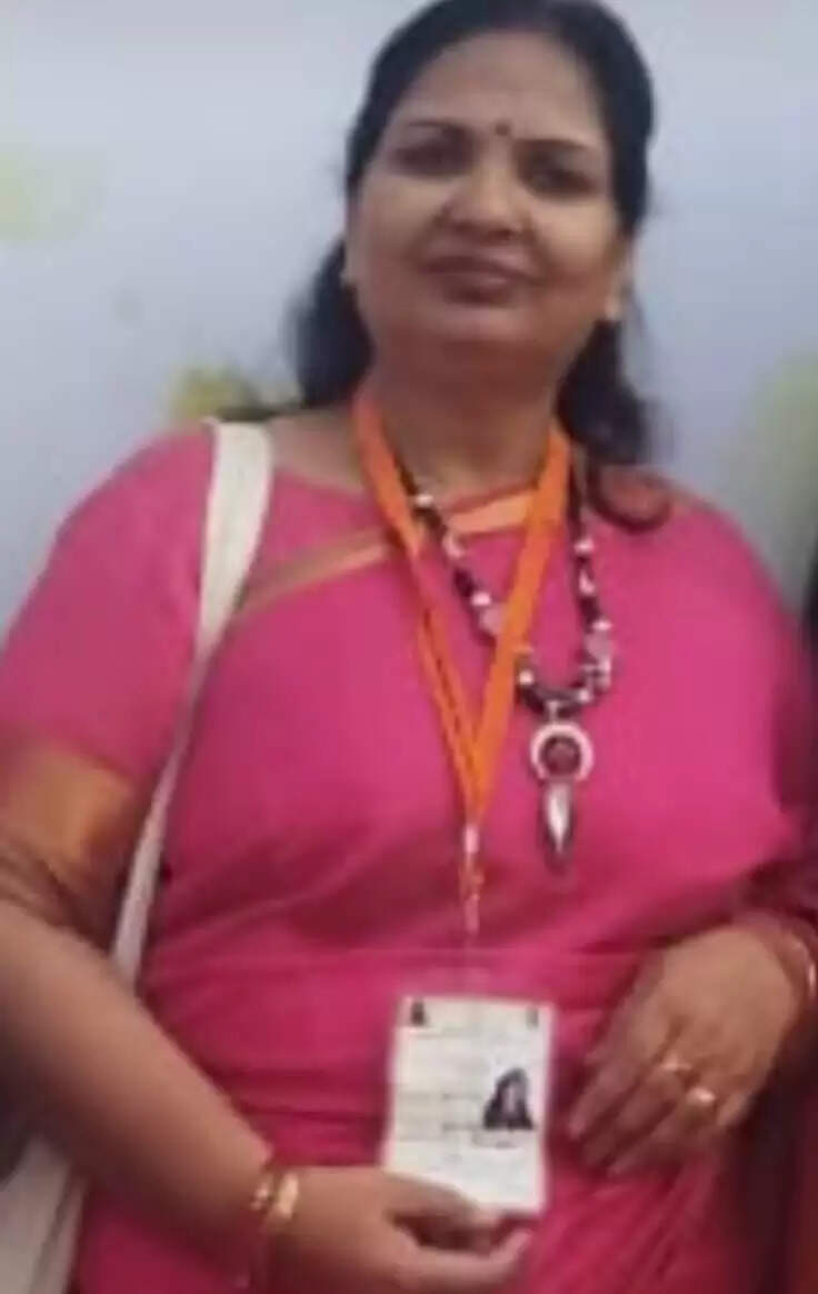 प्रतिदिन के योग से आर्थराइटिस और सिस्ट जैसी बीमारी से मिली निजात, 65 बार करती हैं सूर्य नमस्कार