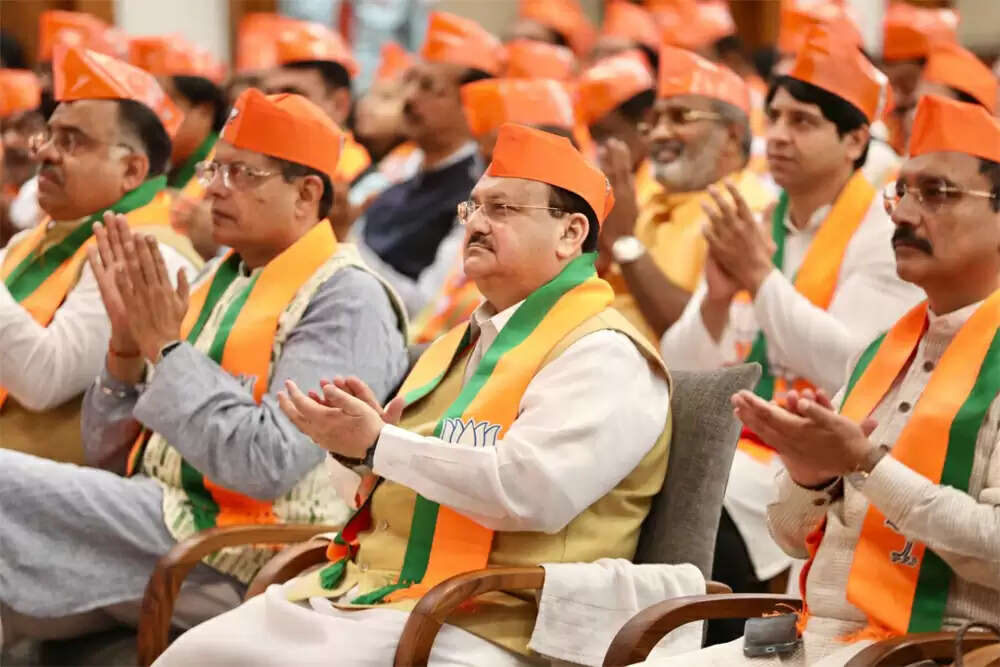 भाजपा और चीन की कम्युनिस्ट पार्टी के नेताओं की मुलाकात पर उठे सवाल