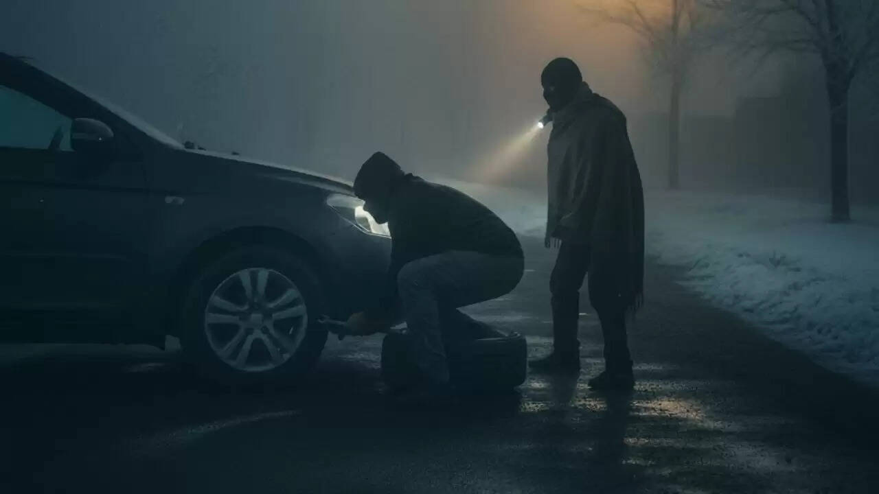 सर्दियों में अपनी कार को चोरी से बचाने के 7 प्रभावी उपाय