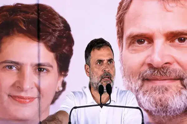 राहुल गांधी का विवादास्पद बयान, मोदी और शाह को कहा गद्दार