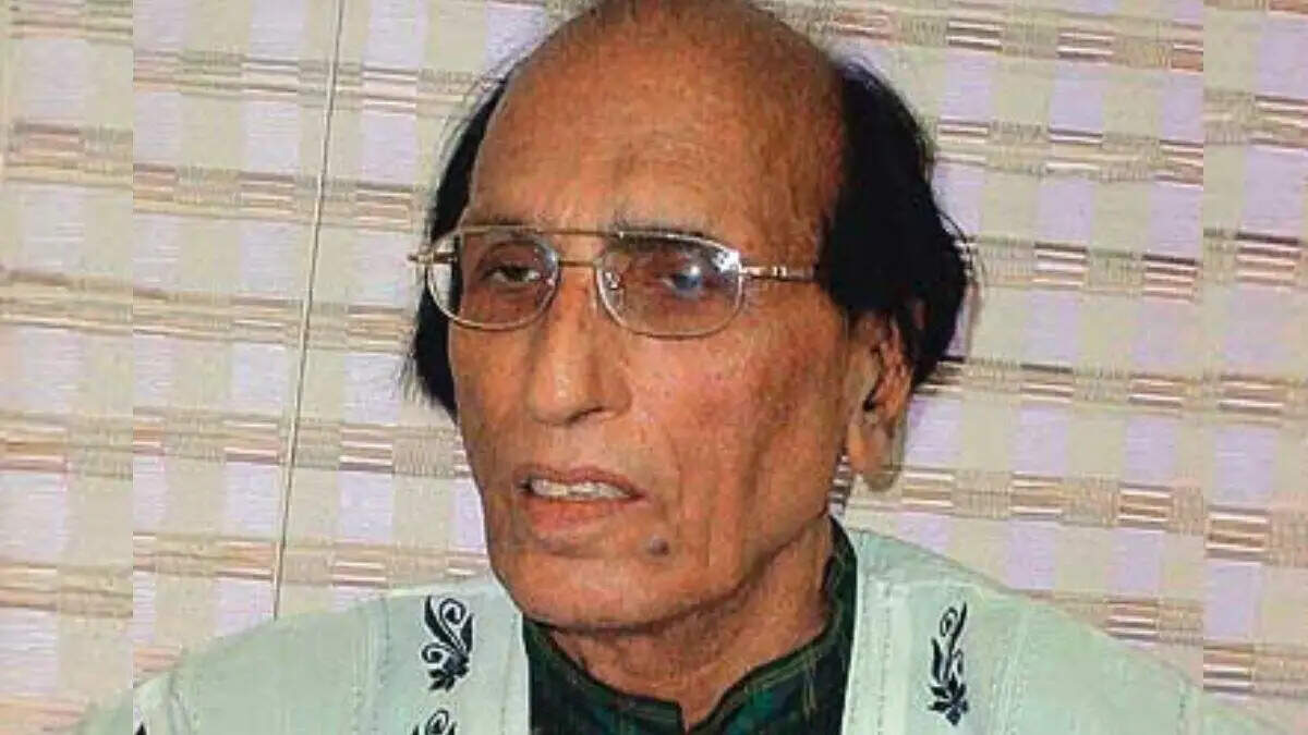 उर्दू साहित्य के महानायक डॉ. बशीर बद्र का निधन: एक अद्वितीय यात्रा