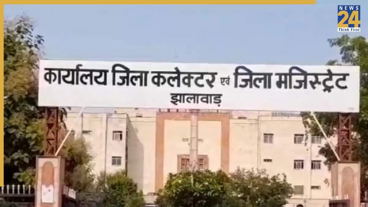 झालावाड़ में किसानों का धरना प्रदर्शन: आश्वासन मिलने तक जारी रहेगा आंदोलन
