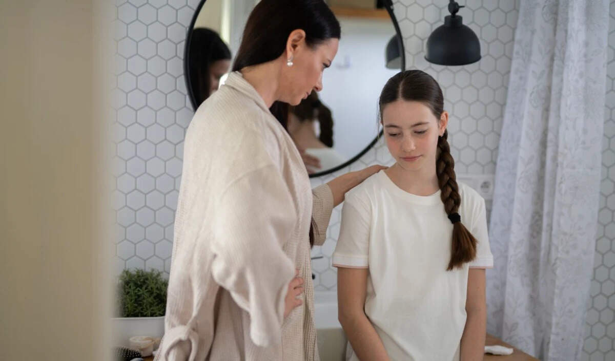 पीरियड्स के दौरान बेटियों की डाइट में बदलाव कैसे करें