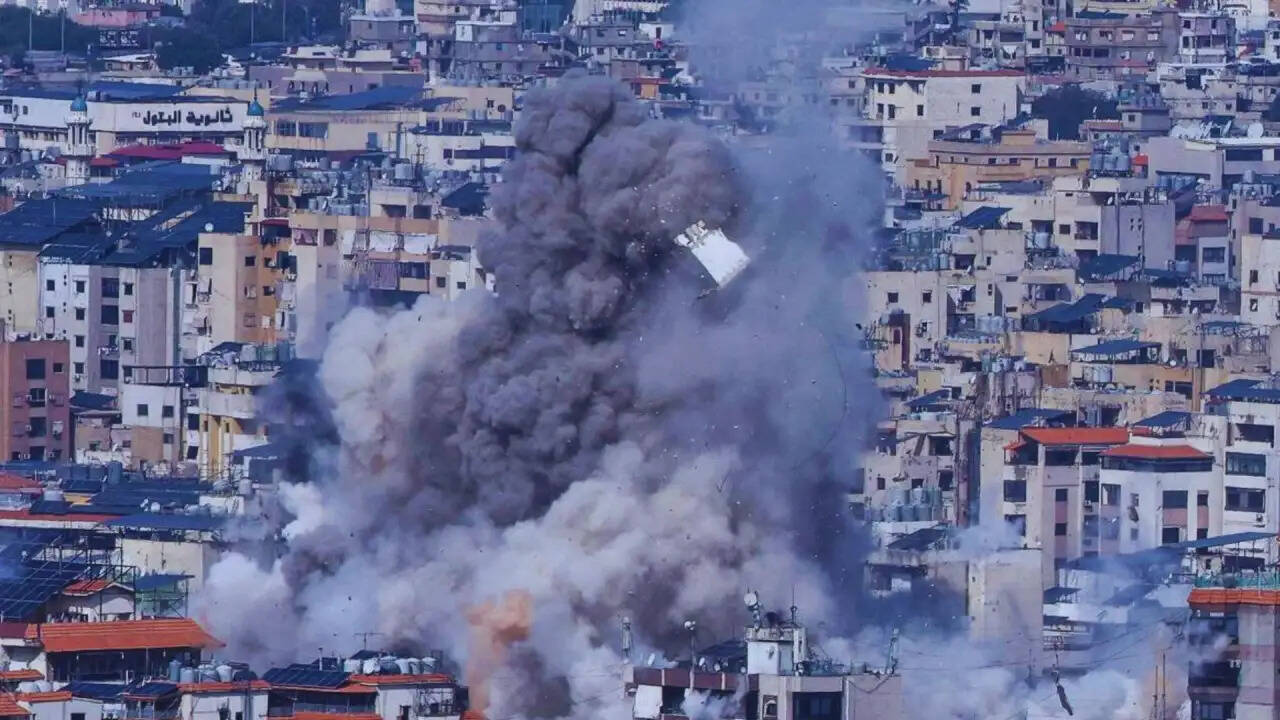 ईरान-इजरायल संघर्ष के बीच भारतीय दूतावास ने नागरिकों के लिए जारी किए सुरक्षा निर्देश