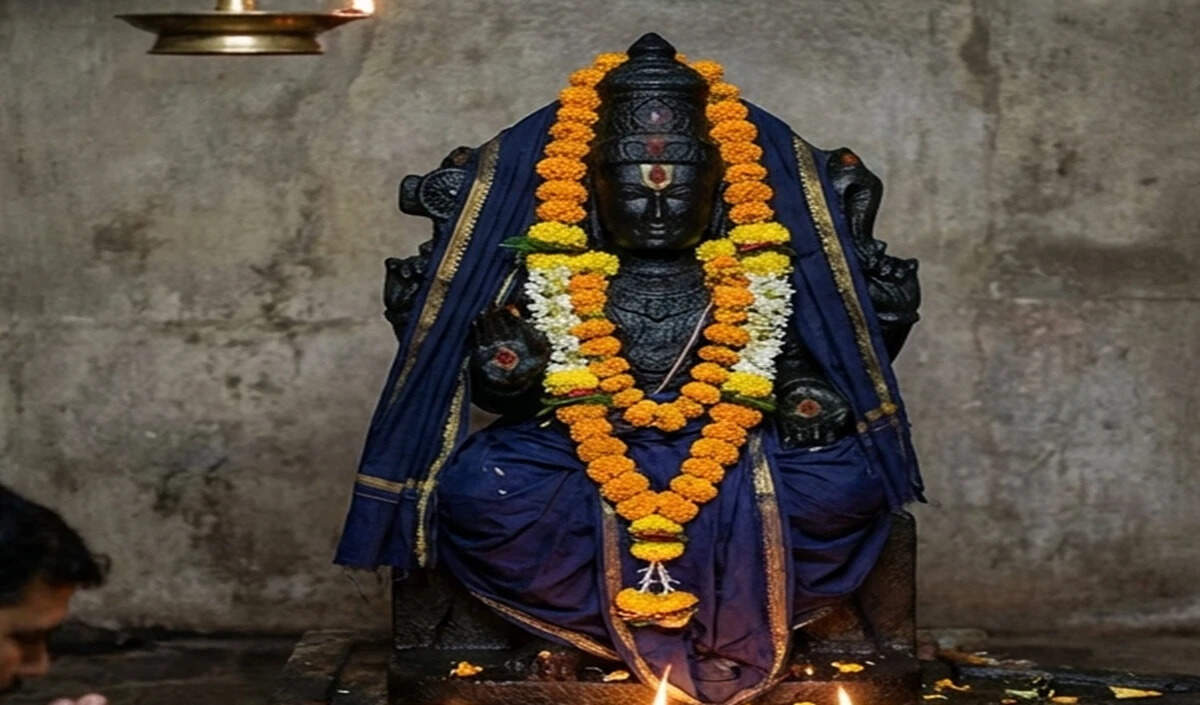 शनिवार के दिन शनि के प्रभाव को कम करने के सरल ज्योतिष उपाय