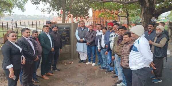 विधायक ने 52 लाख की लागत से सड़क निर्माण कार्य का किया शिलान्यास