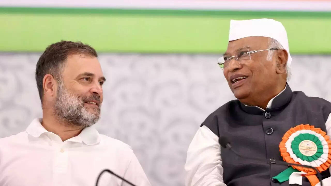 बिहार विधानसभा चुनाव 2025: कांग्रेस अध्यक्ष खड़गे का बीजेपी पर तीखा हमला