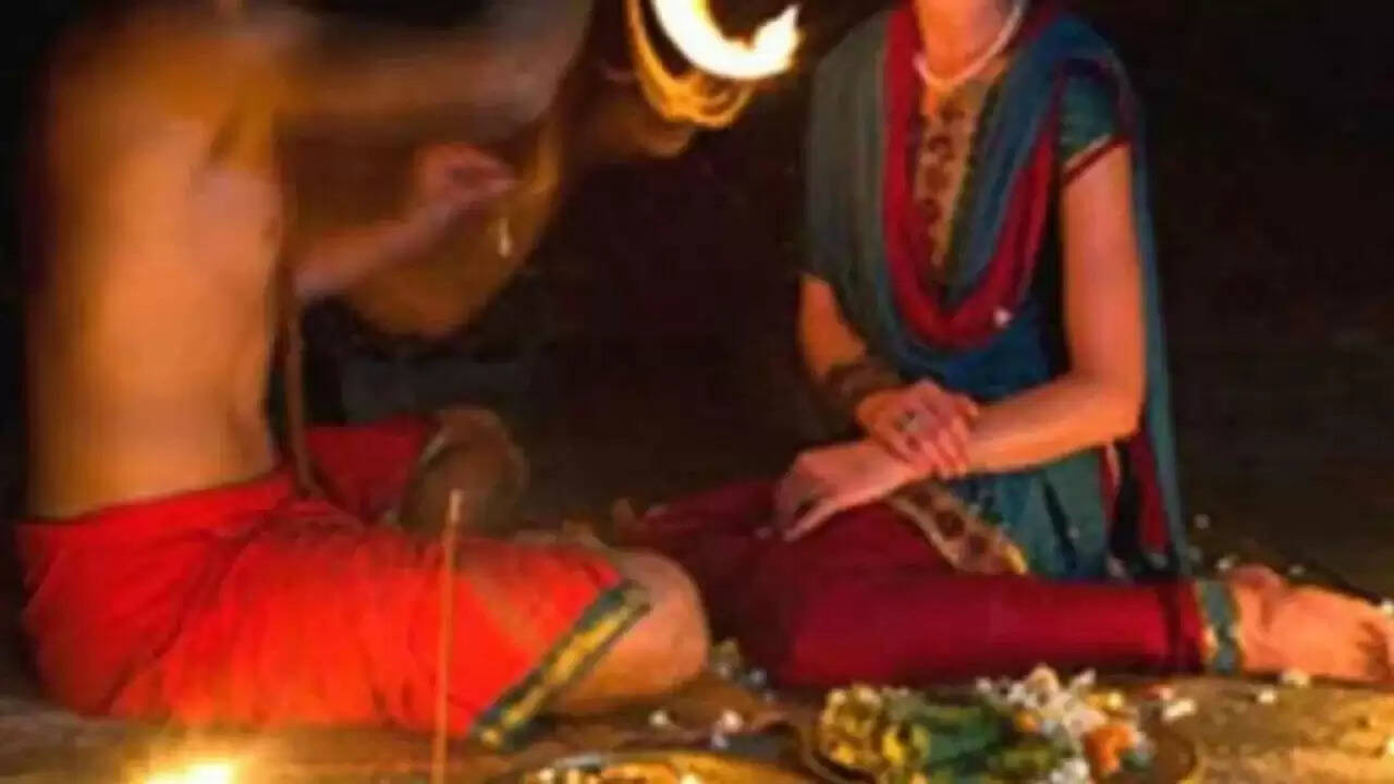 लखनऊ में तांत्रिक का शर्मनाक कृत्य: महिला के साथ छेड़छाड़ का मामला