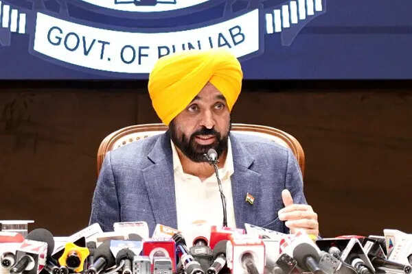 शहीदी सभा के लिए व्यापक प्रबंधों की जानकारी साझा करते CM भगवंत मान