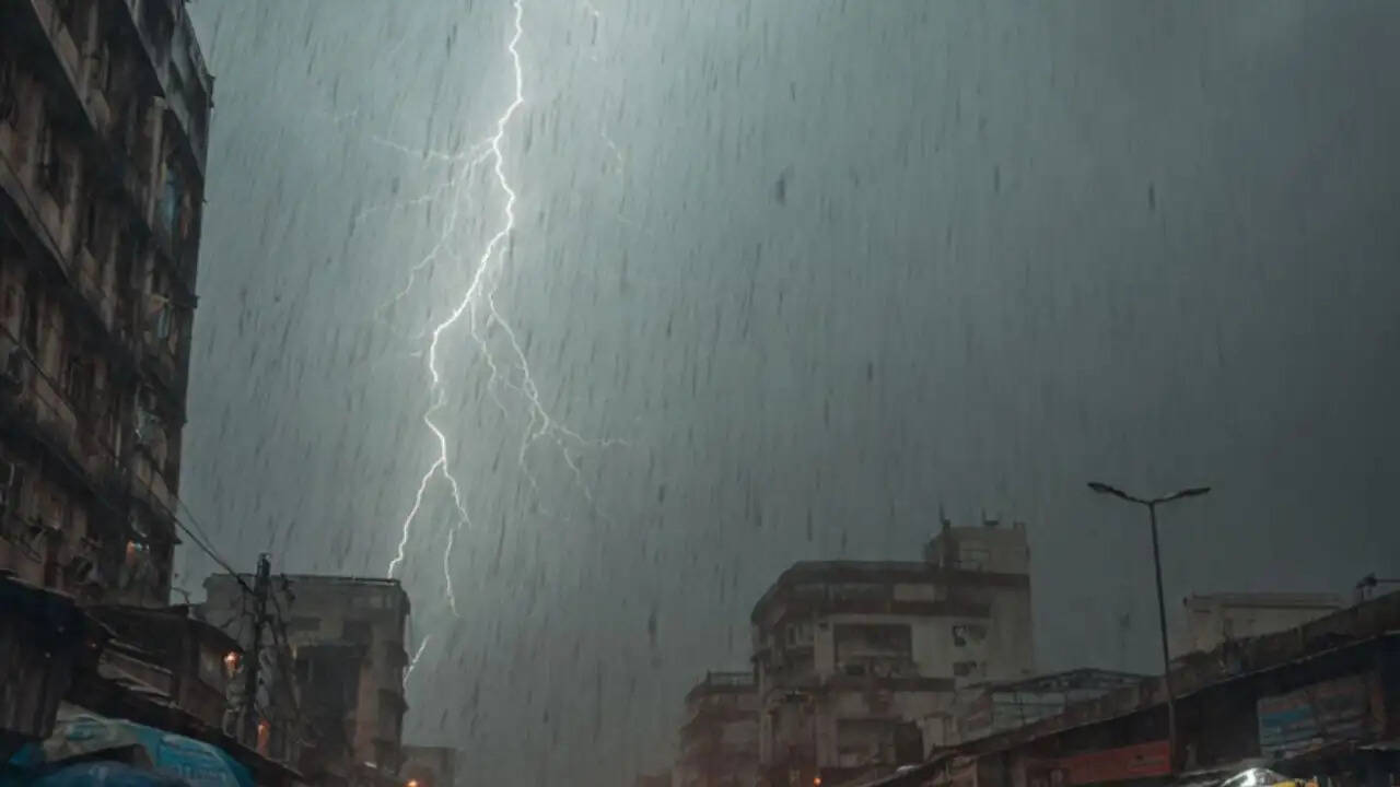 भारत में मौसम का हाल: गर्मी, बारिश और आंधी का अलर्ट