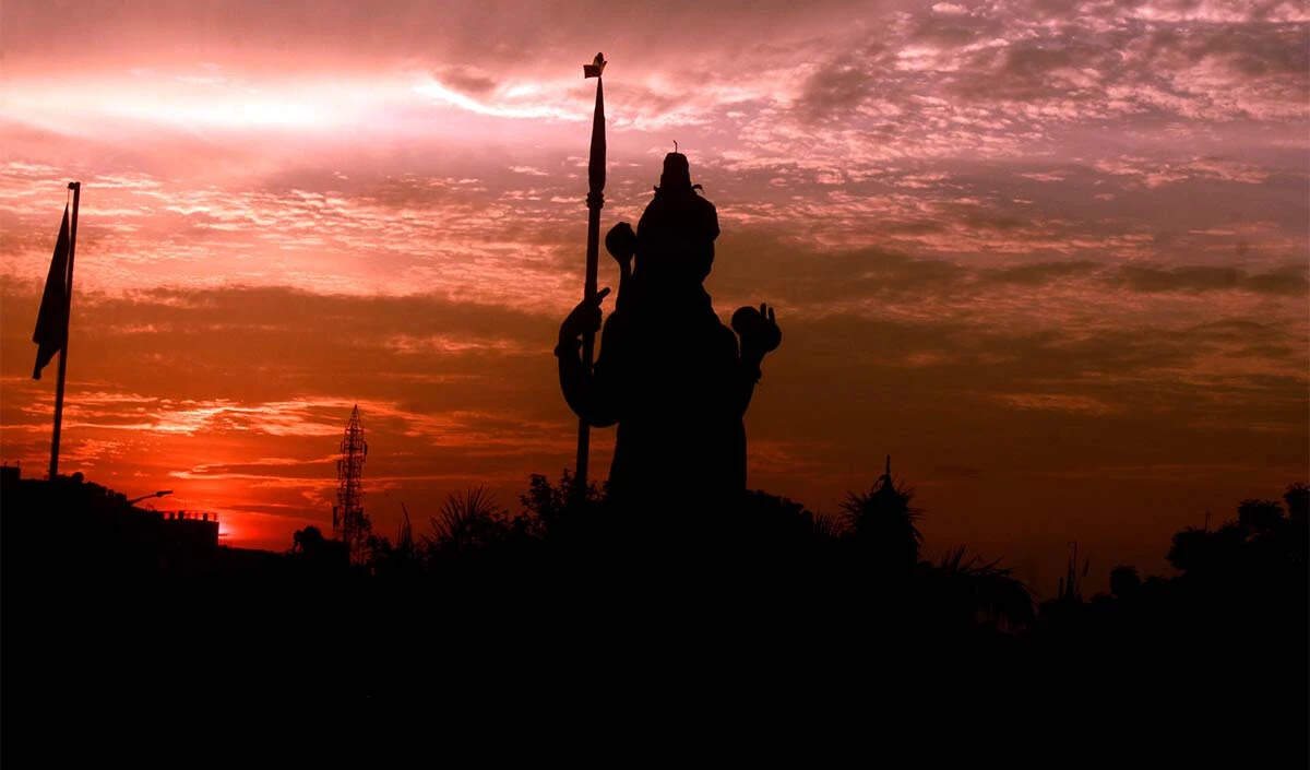 सावन का महीना 2025: पूजा और व्रत की तिथियाँ