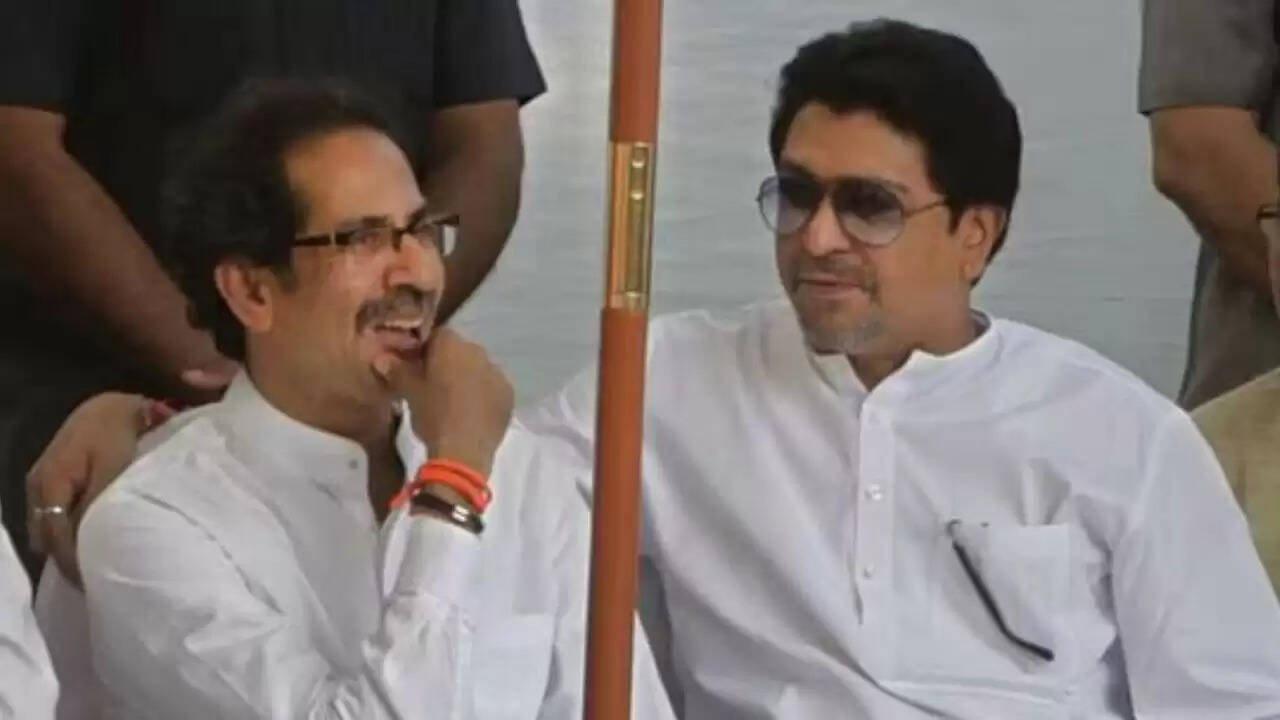 राज और उद्धव ठाकरे का ऐतिहासिक मंच साझा: महाराष्ट्र की राजनीति में नया मोड़