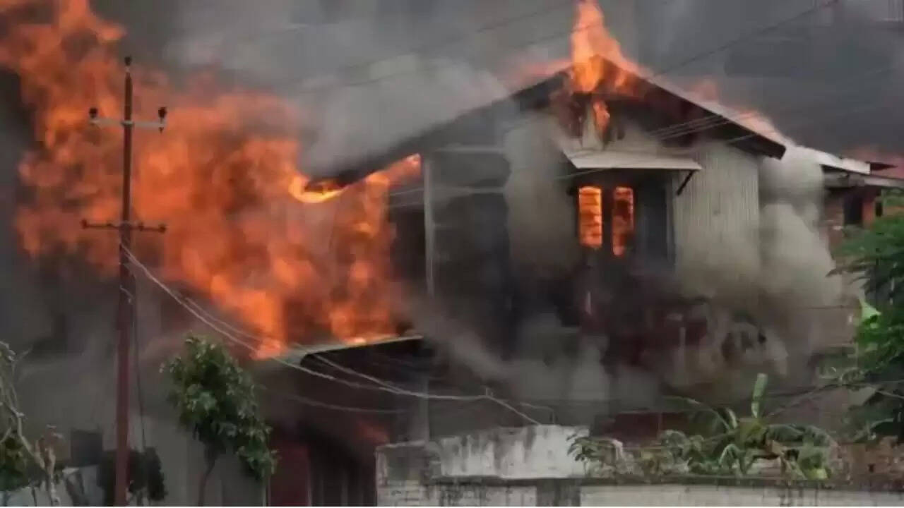 हिमाचल प्रदेश में माघी पर्व पर आग से छह लोगों की मौत: एक परिवार की त्रासदी