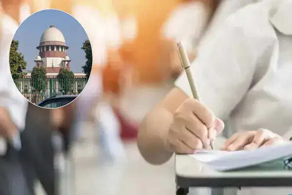 सुप्रीम कोर्ट ने कक्षा 9 और 10 में तीसरी भाषा अनिवार्य करने के मामले में केंद्र और CBSE को भेजा नोटिस