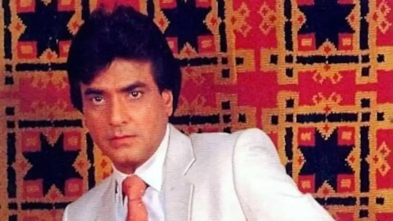जितेंद्र ने मुंबई में बेची 855 करोड़ की संपत्ति, जानें इस डील की खास बातें
