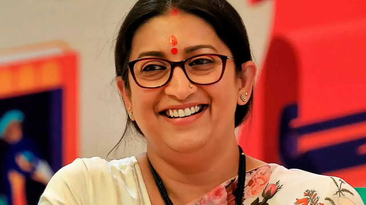 क्या स्मृति ईरानी 2029 में अमेठी से फिर से चुनाव लड़ेंगी? जानें उनके वोटर लिस्ट में नाम जुड़ने की कहानी