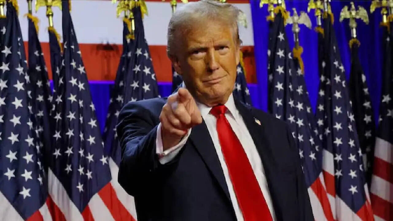 अमेरिकी सेना में धार्मिक विवाद: क्या ट्रंप को 'ईश्वर का चुना हुआ' बताया गया?