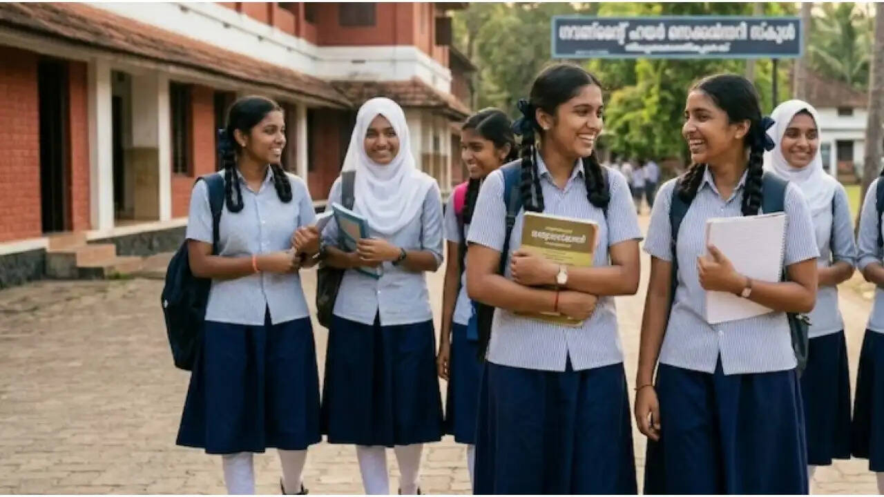 केरल सरकार की नई योजना: छात्राओं को मासिक धर्म छुट्टी
