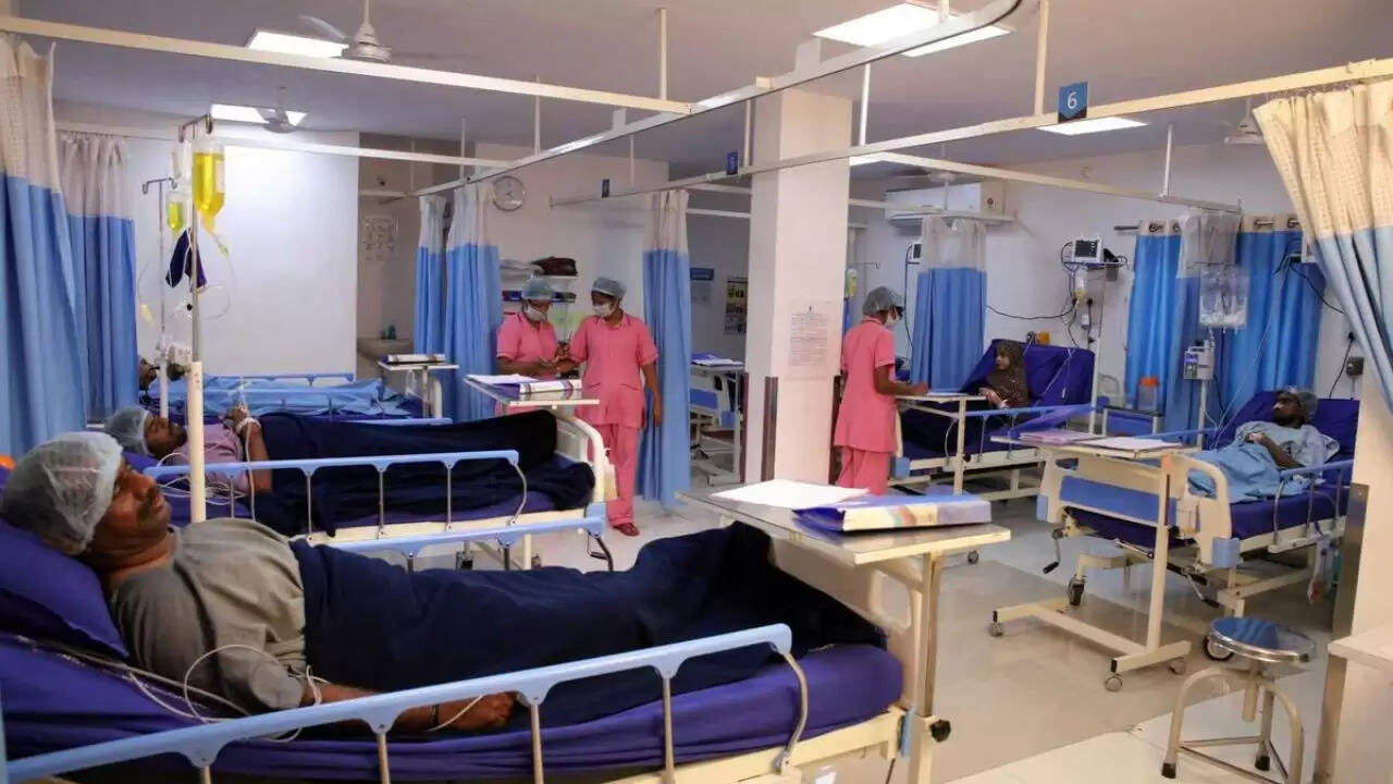 इंदौर में दूषित पानी से 300 से अधिक लोग बीमार, सरकार ने शुरू किया नि:शुल्क इलाज