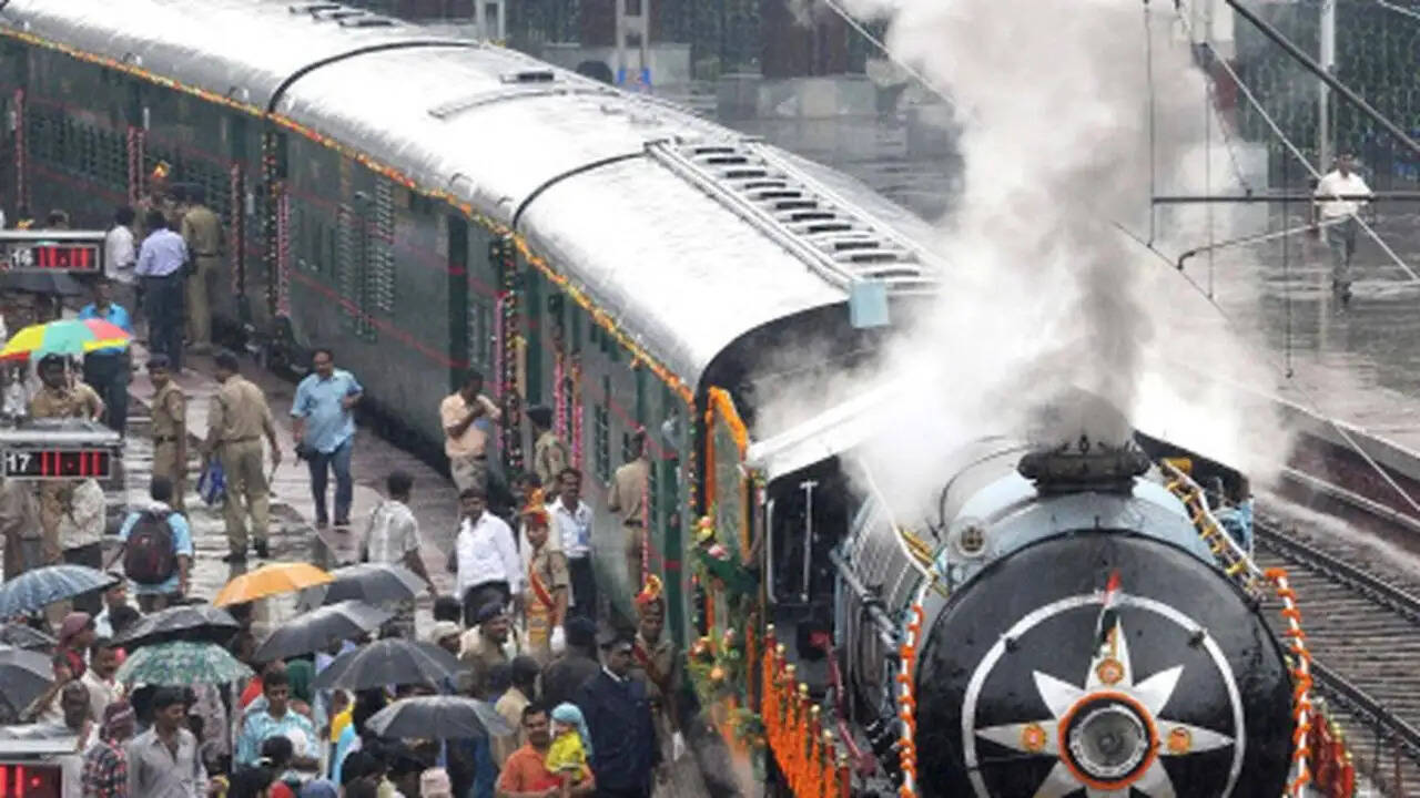 हावड़ा जंक्शन: भारतीय रेलवे का ऐतिहासिक और व्यस्त केंद्र