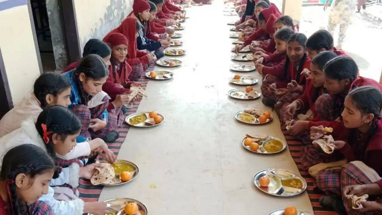 पंजाब के सरकारी स्कूलों में मिड-डे मील में नया बदलाव: जानें क्या है नया मेन्यू