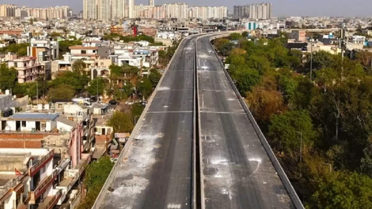 नोएडा में भंगेल एलिवेटेड रोड का निर्माण पूरा, साउंड बैरियर्स लगाए जाएंगे