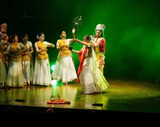 कथक नृत्य में मीरा की भक्ति का अद्भुत प्रदर्शन